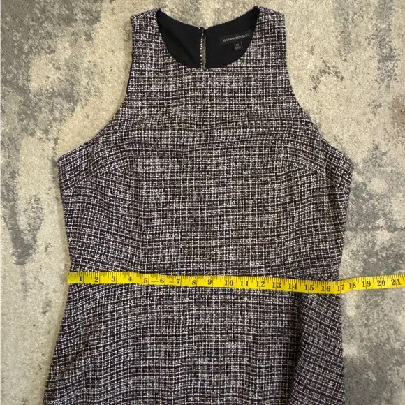 Banana Republic Black and White Tweed Midi Dress - Picture 5 of 7